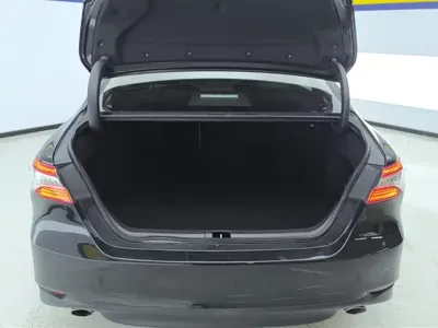 Toyota Camry 2020, 60800 км, за 94000 CNY