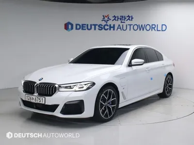 BMW 5-Series · 2021 год