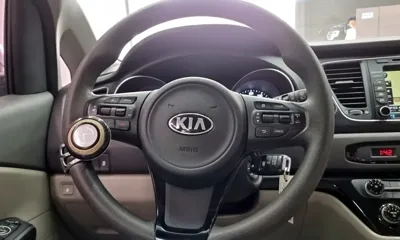 Kia Canival 2015, 126767 км, за 7500000 KRW - фото 15
