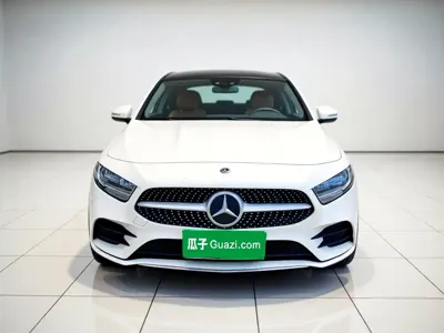 Mercedes-Benz A-Class 2020, 118200 км, за 73400 CNY
