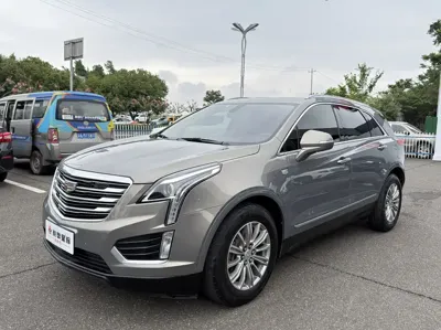 Cadillac XT5 · 2017 год