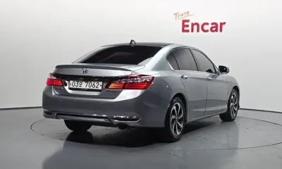 Honda Accord 2017, 129124 км, за 9500000 KRW