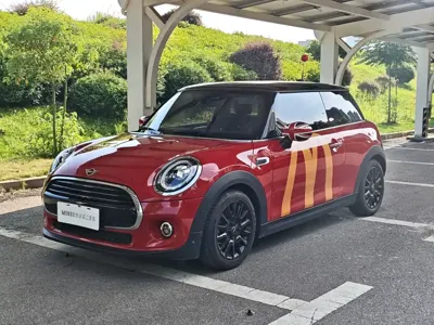 MINI MINI 2020, 21200 км, за 118000 CNY - фото 1