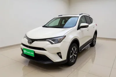 Toyota RAV4 · 2016 год
