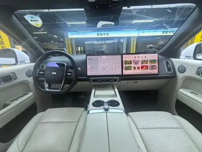 Li Auto Li L7 2023, 68000 км, за 164800 CNY