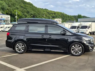 Kia Canival 2017, 120000 км, за 12800000 KRW