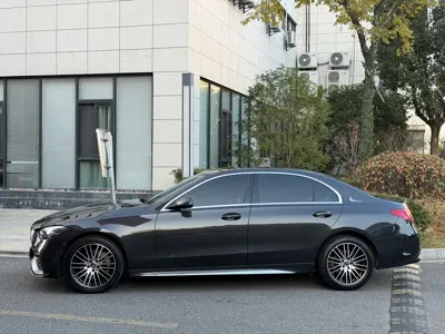 Mercedes-Benz C-Class 2022, 40000 км, за 89500 CNY