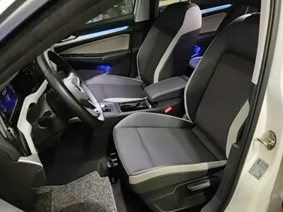 Volkswagen Golf 2021, 42600 км, за 77800 CNY - фото 15