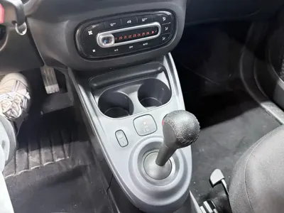 Smart Smart Fortwo 2017, 66200 км, за 39900 CNY - фото 11