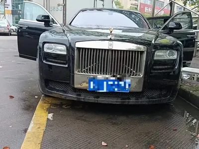 Rolls-Royce Ghost · 2012 год