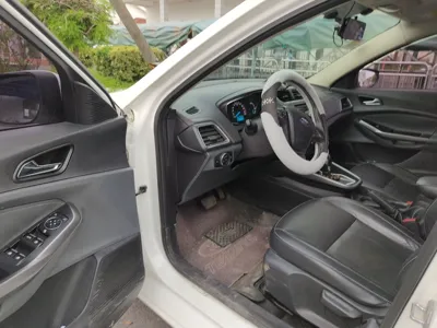 Ford Escort 2015, 89500 км, за 25981.84 CNY - фото 17