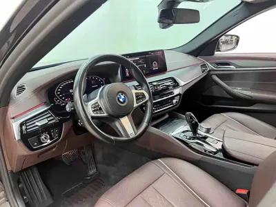 BMW 5 Series 2021, 75000 км, за 181800 CNY - фото 7