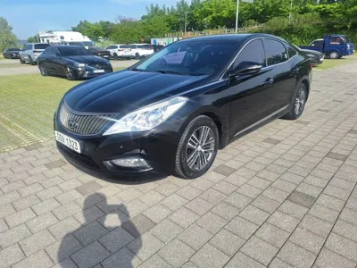 Hyundai Grandeur 2013, 223883 км, за 4500000 KRW