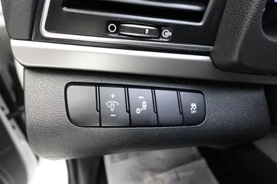 Hyundai Avante 2018, 99748 км, за 10400000 KRW - фото 18