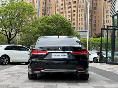 Lexus LS 2019, 100000 км, за 396000 CNY - фото 5