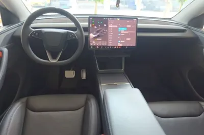 Tesla Model Y 2025, 17700 км, за 279852 CNY - фото 12