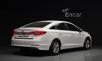 Hyundai Sonata 2017, 75090 км, за 8500000 KRW