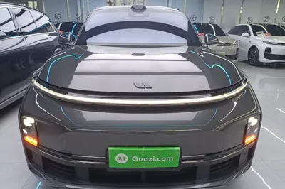 Li Auto L8 2023, 44000 км, за 258175.73 CNY