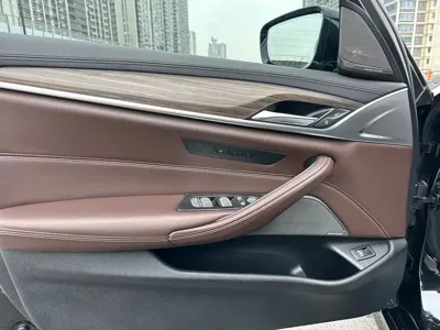 BMW 5 Series 2019, 69000 км, за 156800 CNY - фото 5