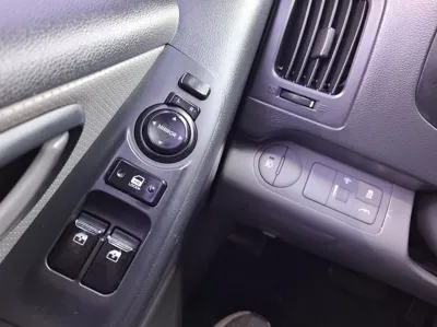Hyundai Starex 2015, 144413 км, за 9800000 KRW - фото 10