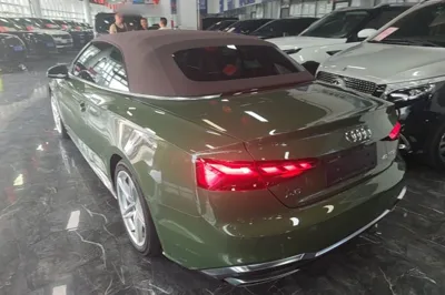 Audi A5 2023, 31900 км, за 220804.84 CNY