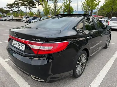 Hyundai Grandeur 2014, 334422 км, за 3800000 KRW
