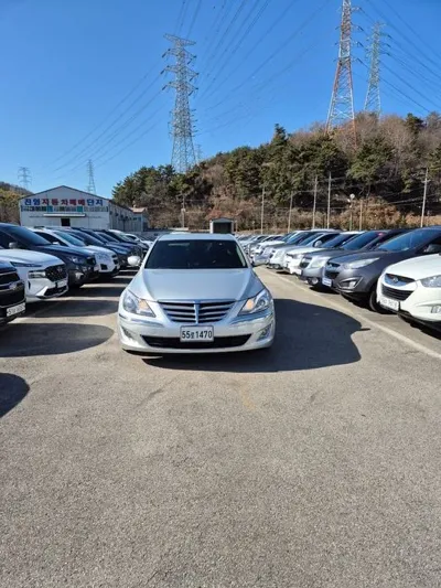 Hyundai Genesis 2012, 77381 км, за 5500000 KRW - фото 2
