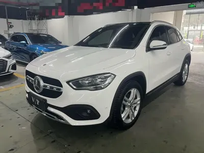 Mercedes-Benz GLA · 2021 год