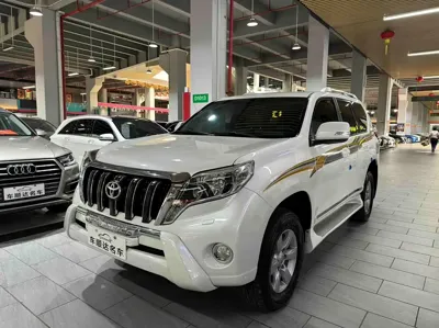 Toyota Prado (Import) · 2015 год