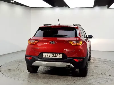Kia Stonic 2018, 142093 км, за 7500000 KRW