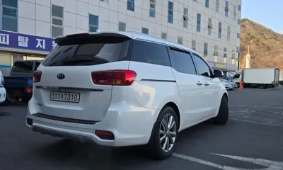 Kia Canival 2019, 82337 км, за 18900000 KRW