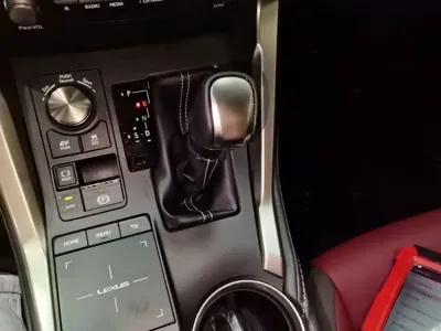 Lexus NX 2018, 102700 км, за 109800 CNY - фото 14