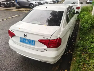 Volkswagen Jetta 2018, 81000 км, за 36800 CNY - фото 8