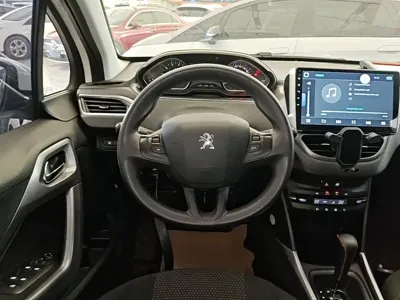 Peugeot 2008 2017, 47800 км, за 25700 CNY - фото 11