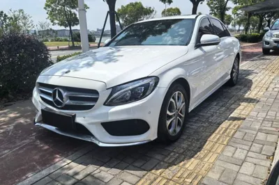 Mercedes-Benz C-Class · 2018 год
