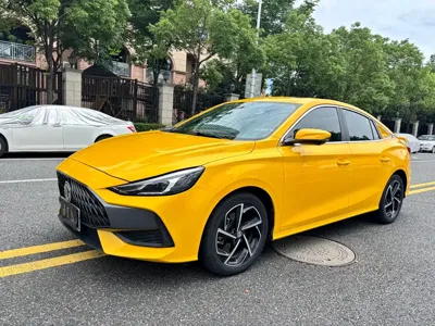 MG MG5 2021, 53000 км, за 39800 CNY