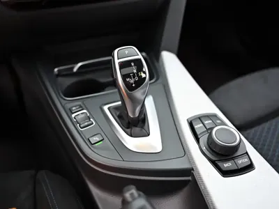 BMW 3 Series 2017, 87000 км, за 69800 CNY - фото 10