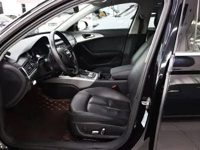 Audi A6L 2017, 100000 км, за 109800 CNY