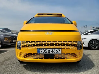 Hyundai Staria 2025, 39347 км, за 36990000 KRW
