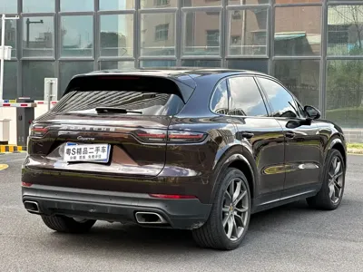 Porsche Cayenne 2022, 90000 км, за 398000 CNY