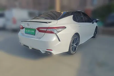 Toyota Camry 2019, 125900 км, за 81448.13 CNY - фото 6