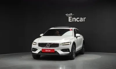 Volvo V60 2019, 108043 км, за 25700000 KRW