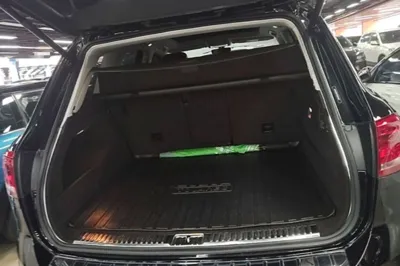 Volkswagen Touareg 2017, 121300 км, за 153397.03 CNY - фото 22