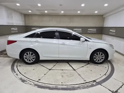Hyundai Sonata 2010, 123000 км, за 2900000 KRW - фото 2
