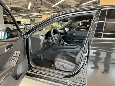 Toyota Avalon 2023, 72500 км, за 112700 CNY - фото 9