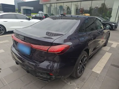 Audi A5L 2026, 8000 км, за 250971.84 CNY - фото 6