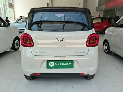 Wuling MINIEV 2025, 14000 км, за 35700 CNY