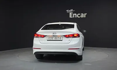 Hyundai Avante 2018, 107736 км, за 9900000 KRW