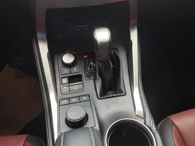 Lexus NX 2015, 132900 км, за 93800 CNY - фото 16