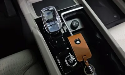 Volvo XC60 2026, 24235 км, за 60900000 KRW - фото 9